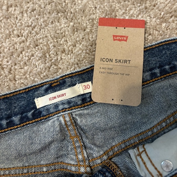 Levi's Dark Wash Denim Mini Skirt, Size 30" Waist - Picture 5 of 6